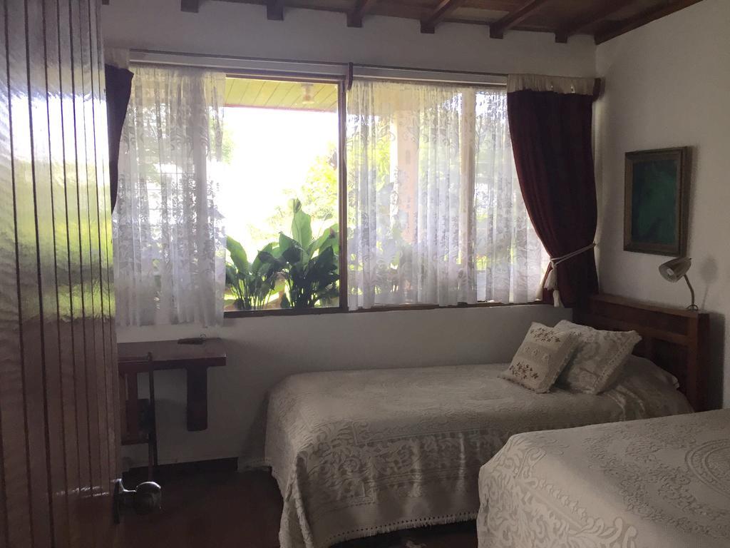 Chalet Nicholas Bed & Breakfast นวยโว อาเรนัล ภายนอก รูปภาพ