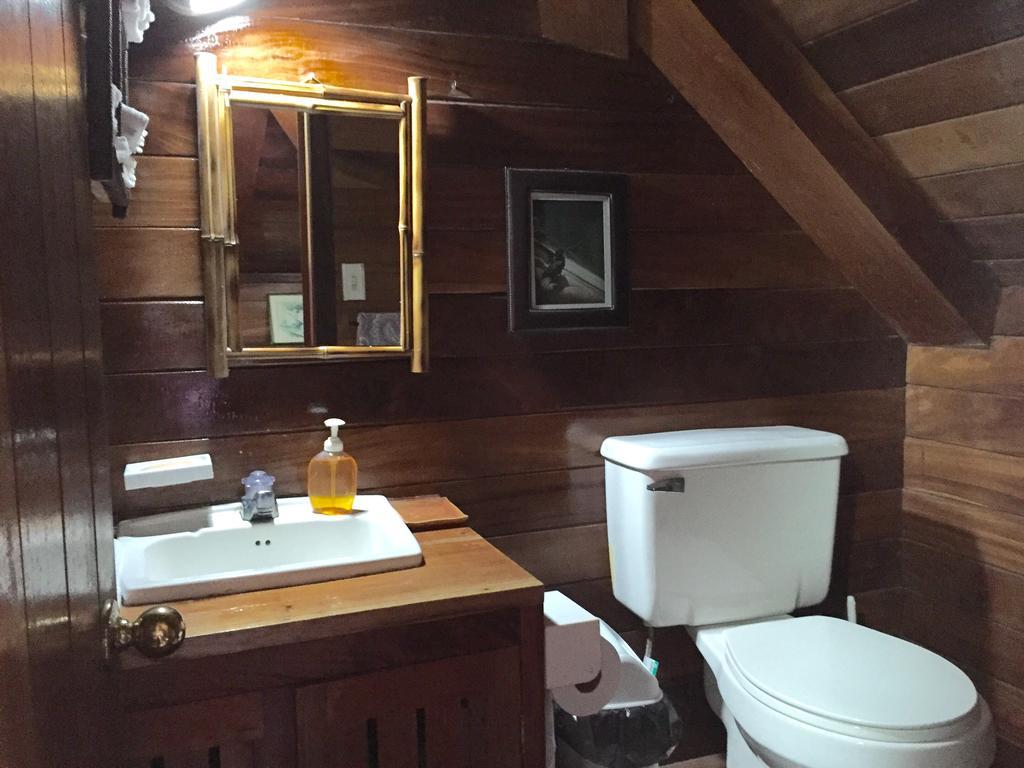 Chalet Nicholas Bed & Breakfast นวยโว อาเรนัล ภายนอก รูปภาพ